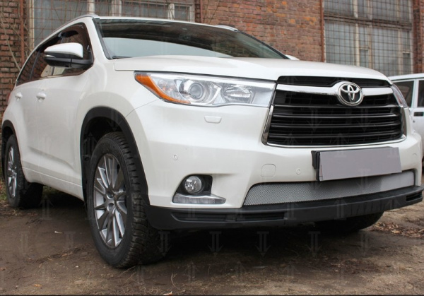 Toyota Highlander (14–) Защита радиатора, хром, низ