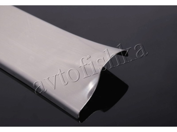 Toyota Highlander (07–13) Накладки на дверные пороги с логотипом, нерж. серебристые