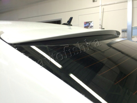 Volkswagen Jetta 6 (10 – н.в.) козырек на заднее стекло