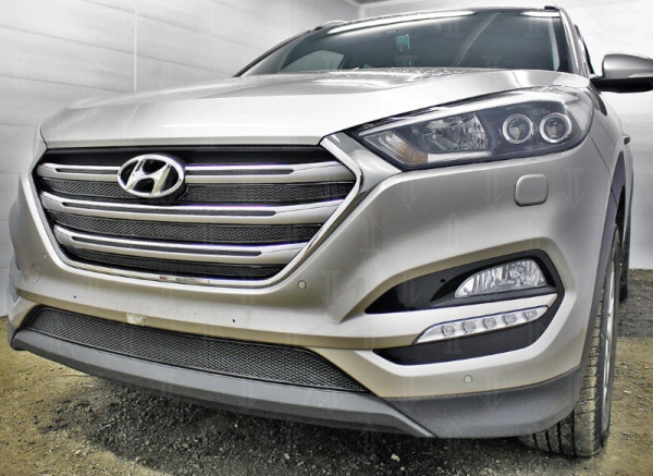 Hyundai Tucson (16–) Защита радиатора Premium, чёрная, верх (4 части)