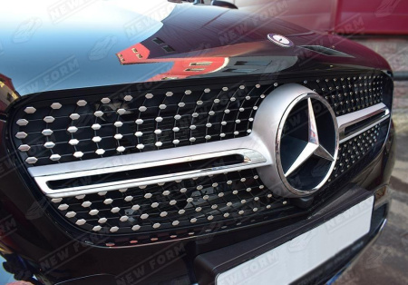 Mercedes-Benz GLC-Klasse X253 2015 - 2019 Решетка радиатора Diamond Sport серебро  под камеру