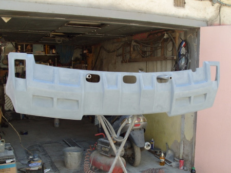 Hummer H2 (02-08)  Козырек над стеклом. Спойлер.