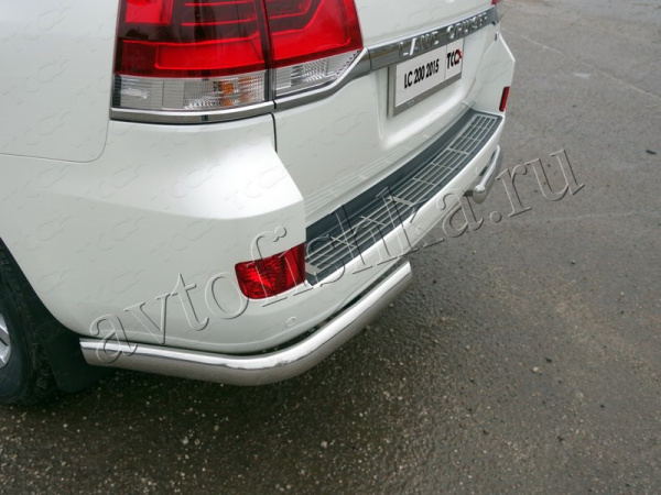 Toyota Land Cruiser (15–) Накладка на задний бампер (лист)