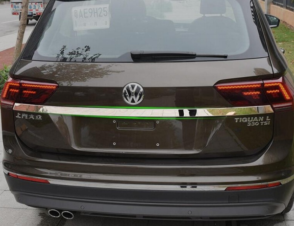 Volkswagen Tiguan (17–) Накладка на крышку багажника, нерж.