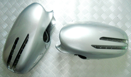 Mercedes W219, W221 (05-09) корпуса боковых зеркал серебристые, с поворотниками "СТРЕЛА" и подсветкой Welcome, комплект 2 шт.