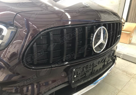 Mercedes-Benz E-Klasse C238 рестайлинг 2020 - н.в. Решетка радиатора AMG GT черная