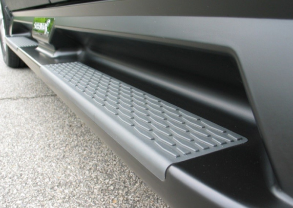 Kia Sorento (09–/13–) Пороги OEM, 'вставка' с надписью SorentoR