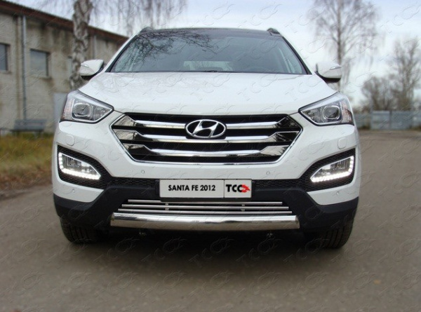 Hyundai Santa Fe (12–) Решётка в передний бампер 16 мм