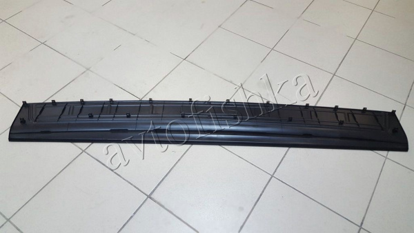 Toyota Land Cruiser (07–/12–/15–) Накладка на задний бампер, оригинал