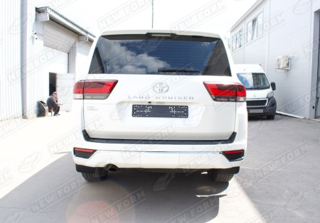 Toyota Land Cruiser LC 300 2021 - н.в. Комплект бамперов