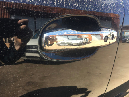 Toyota Land Cruiser 200 (08-15) накладки на ручки дверей из нержавеющей стали, комплект 4 шт.