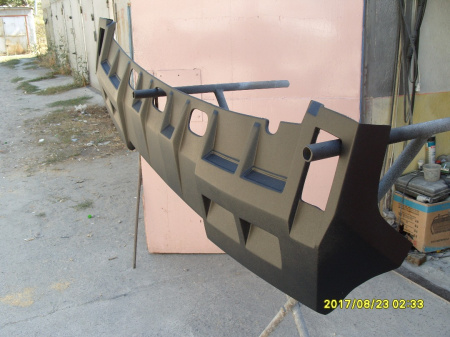Hummer H2 (02-08)  Козырек над стеклом. Спойлер.