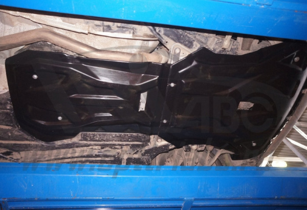 BMW X6; X5 (13–) Защита картера двигателя и кпп, композит 8 мм, 2 части