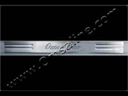 Skoda Octavia A5 (2004-) седан накладки из нержавеющей стали на внутренние пороги дверей