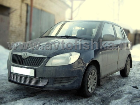 Skoda Fabia Mk2 (5J) (07-) накладка на решетку бампера