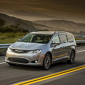 Chrysler Pacifica RU 2016–2020 Chrysler Pacifica RU 2016–2020