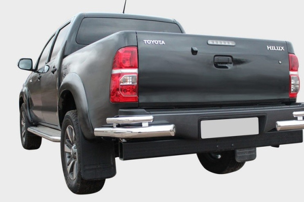 Toyota Hilux (09–/12–) Защита задняя уголки двойные 76/42 мм