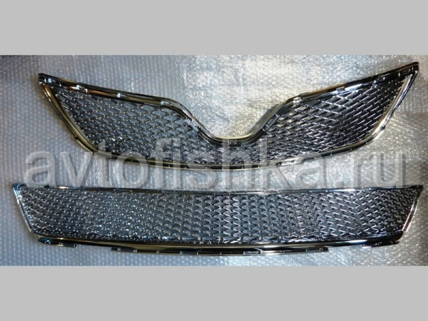 Toyota Corolla (11-13) верхняя решетка радиатора и нижняя переднего бампера хромированные, дизайн Bentley, комплект 2 шт.