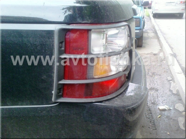 Range Rover Sport (05-) решетки задних фонарей черные, защита, комплект 2 шт.