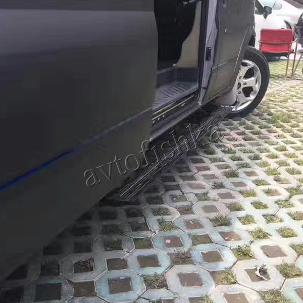 Ford Transit (17-21) штатные выезжающие электропороги автоматические