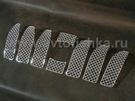 Toyota Land Cruiser Prado 150 (10-) вставки в решетку радиатора из нержавеющей стали, дизайн Bentley, комплект 8 шт.
