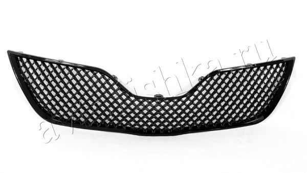 Toyota Camry V40 (09-11) решетка радиатора и переднего бампера черные, дизайн Bentley