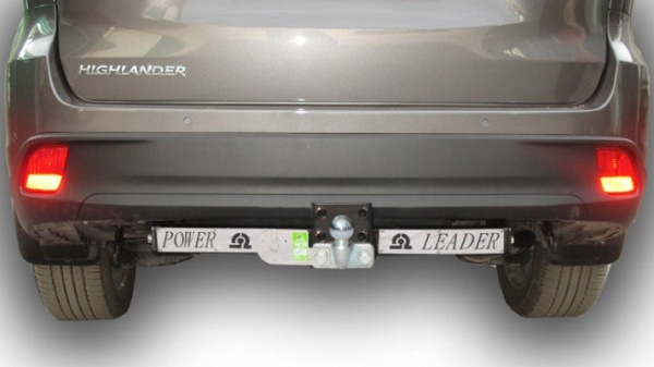 Toyota Highlander (14–/17–) Фаркоп (тягово-сцепное устройство) (с нерж. пластиной)