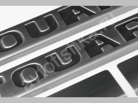 Volkswagen Touareg (2007-2011) накладки на пороги из нержавеющей стали, 4 шт.