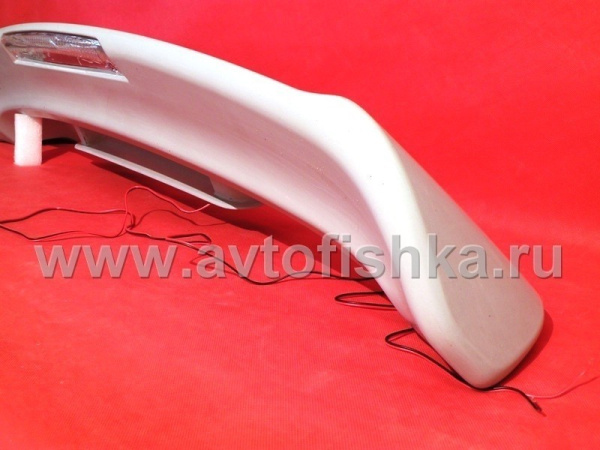 Toyota Land Cruiser 100, Lexus LX470 (98-07) задний спойлер с дополнительным стоп-сигналом, под покраску.