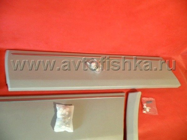 Mercedes W124 (90-94) молдинги широкие с хромированными вставками и клипсами, комплект 8 шт.