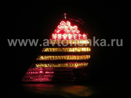 Mercedes C-class W203 (04-) фонари задние светодиодные красно-белые, дизайн W220, комплект 2 шт.