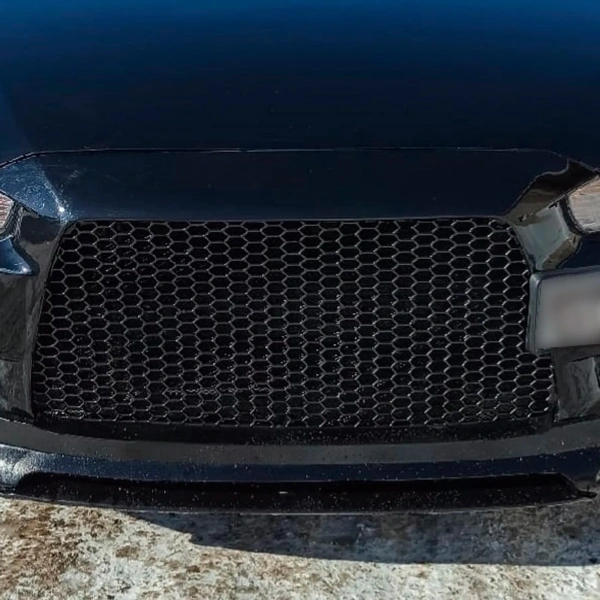 Сетка в бампер Соты (Размер 900х440 мм)