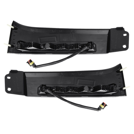 Toyota Tundra (07-) накладки со светодиодной подсветкой DRL на передний бампер, комплект 2 шт.