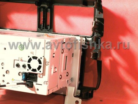 Toyota Prado 150 (в комплектации "Комфорт" штатная магнитола с GPS, ТВ тюнером, штатное головное устройство с HD экраном 7 дюймов, DVM-3046G HDi