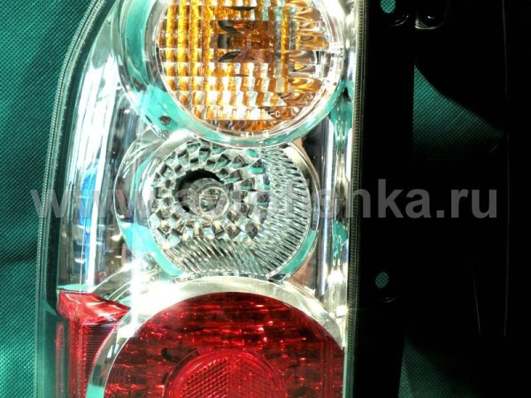 Suzuki Grand Vitara (99-05) задние фонари хромированные, дизайн Altezza, комплект 2 шт.