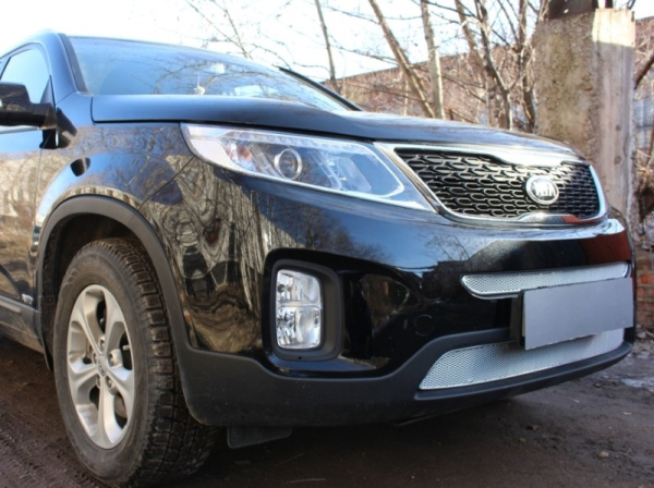 Kia Sorento (13–15) Защита радиатора Premium, хром, середина