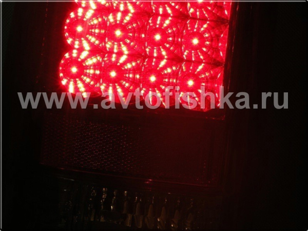 Chevrolet Tahoe, Suburban, GMC Yukon, Denali (99-06) фонари задние светодиодные красно-тонированные, комплект 2 шт.