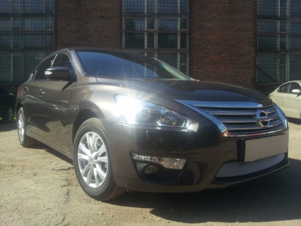 Nissan Teana (14–) Защита радиатора, хром