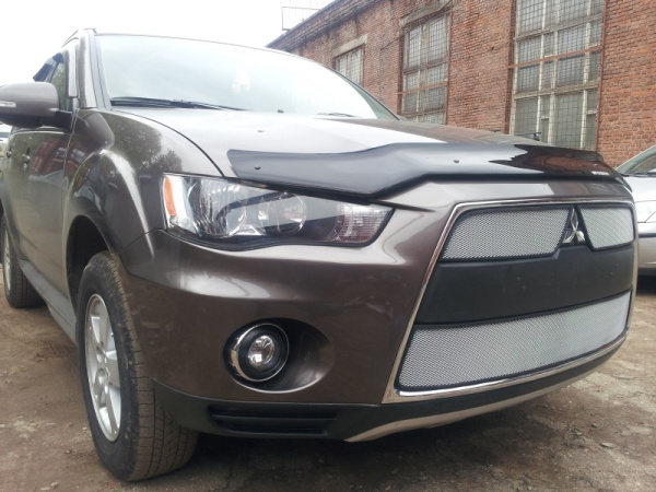 Mitsubishi Outlander (10–12) Защита радиатора, хром (2 части)