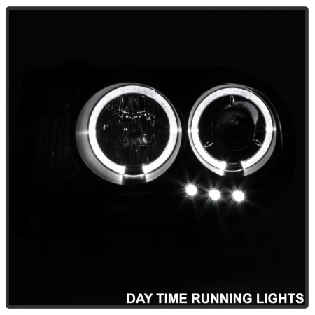 Chrysler 300C LX (04-11) 2.7L V6 24V фары передние линзовые черные, со светящимися ободками и светодиодной подсветкой, комплект 2 шт.