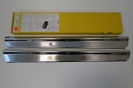 Mitsubishi L200 (06-) накладки на внутренние пороги, к-кт 2шт.