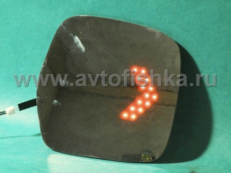 Toyota Land Cruiser 100 (98-07) зеркальные элементы на боковые зеркала, со светодиодными поворотниками, комплект 2 шт.