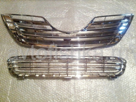 Toyota Camry V40 (2006-2009) решетка радиатора и бампера хромированные пластиковые, горизонтальный дизайн