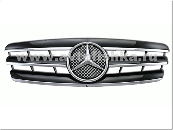 Mercedes C-class W203 (00-07) седан решетка радиатора черная со звездой, дизайн CL-class, 3 ламели.