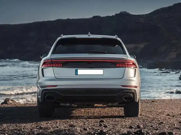 Карбоновый спойлер RSQ8 для Audi Q8 2019-2022