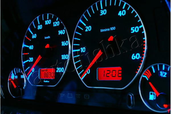 Volkswagen Golf 3 светодиодные шкалы (циферблаты) на панель приборов - дизайн 3