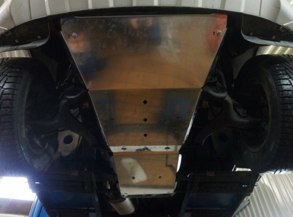 Volkswagen Amarok (10–) ащита картера двигателя и кпп + РК, из 2-х частей, алюминий (V-2,0 TD,КПП-все)