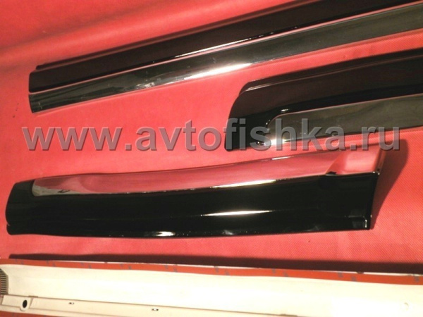 Toyota Land Cruiser Prado 150 (17-) молдинги на двери боковые черные (202) с хромированными вставками, комплект 4 шт.