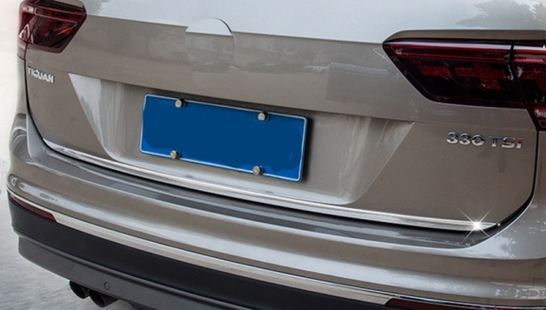 Volkswagen Tiguan (17–) Накладка на кромку крышки багажника, нерж. сталь