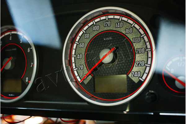 Ford Mondeo MK3 светодиодные шкалы (циферблаты) на панель приборов - дизайн 3